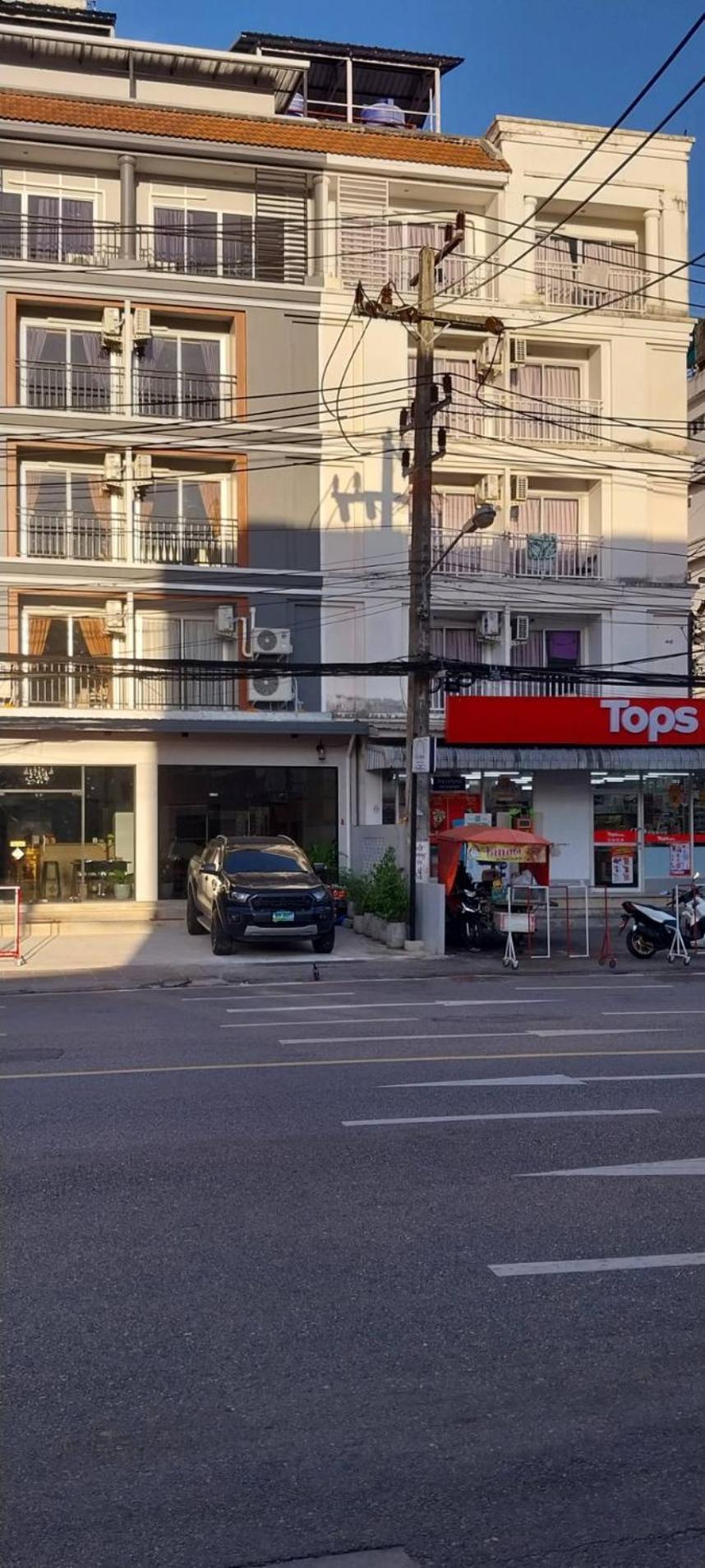 ホテル The Brown Boutique パトン エクステリア 写真